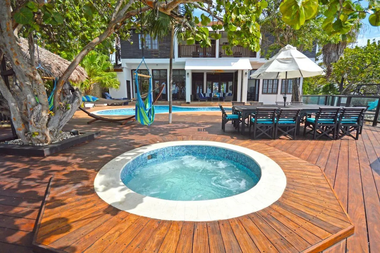 Villas Sur Mer Negril 0*,